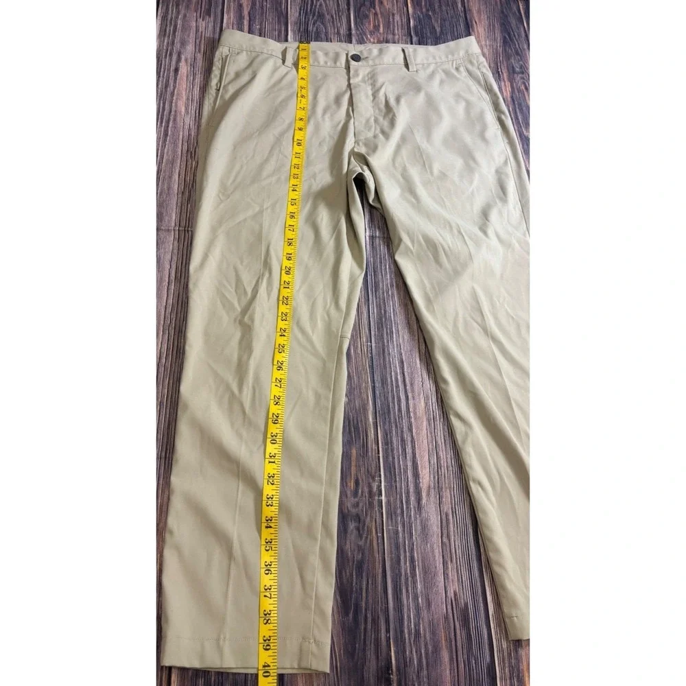 Tommy Bahama Pants Mens 38x30 Beige Khaki Golf Casual Lightweight Relaxed